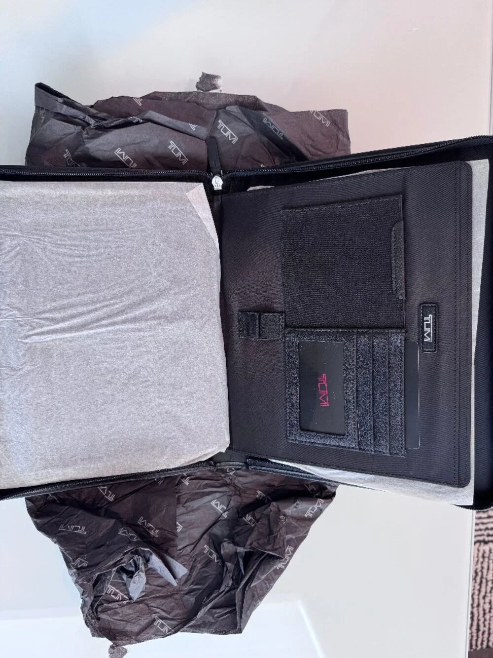 TUMI Alpha Black Ballistic Nylon iPad Air Notepad Portfolio Organizer